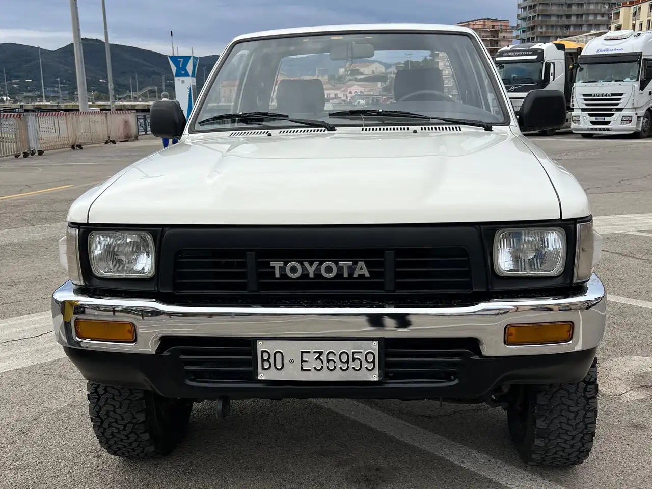 Toyota Hilux LN110L, foto 3