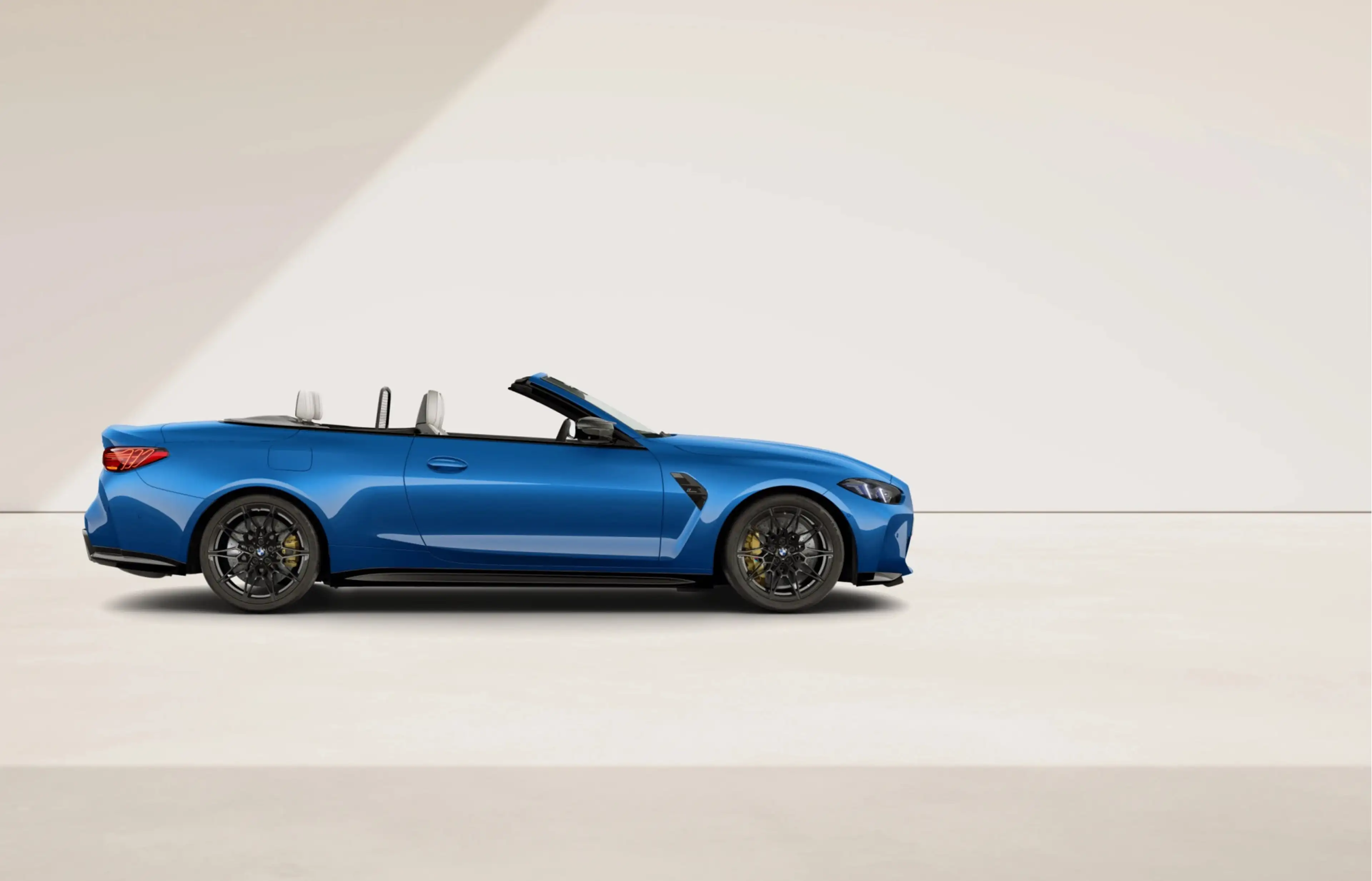 BMW M4 4-serie Cabrio xDrive - Individual '' Saphirblau I — photo 8