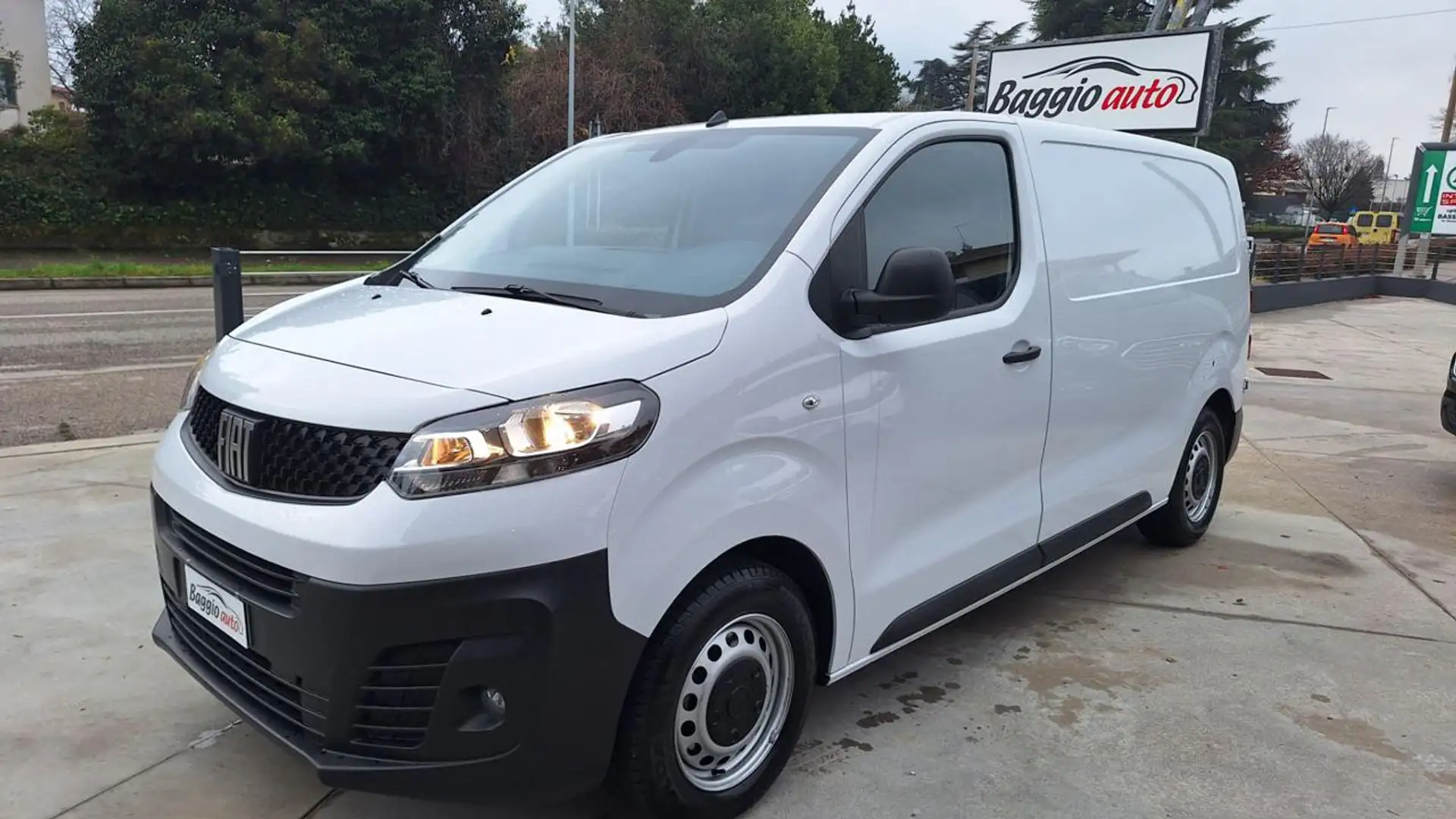Fiat Scudo 2.0 BlueHDi 145 CV PL-TN Furgone N°GS673 Blanc - 1
