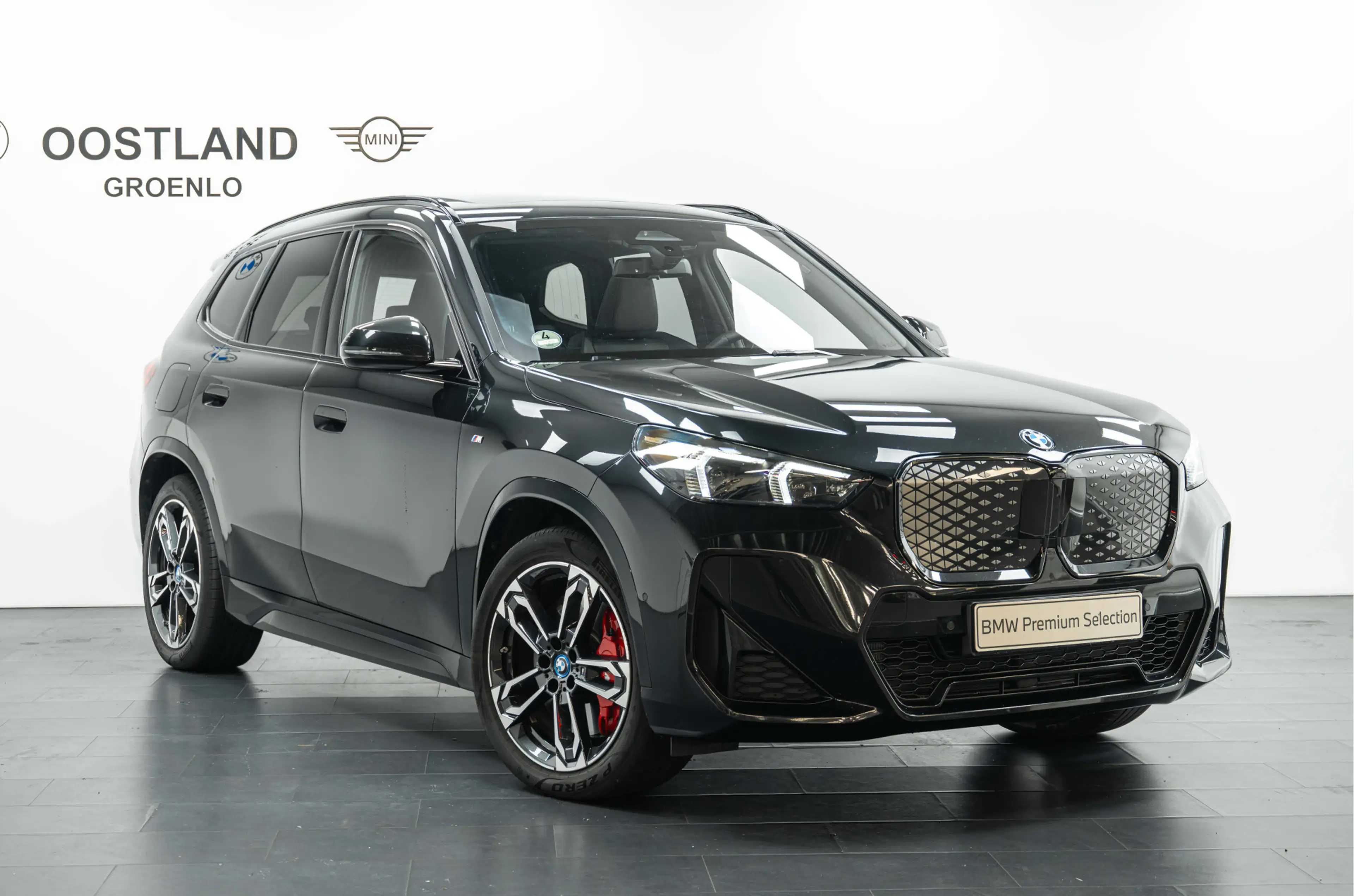 BMW iX1 eDrive20 M Sport / Panoramadak / Achteruitrijcamer — photo 11