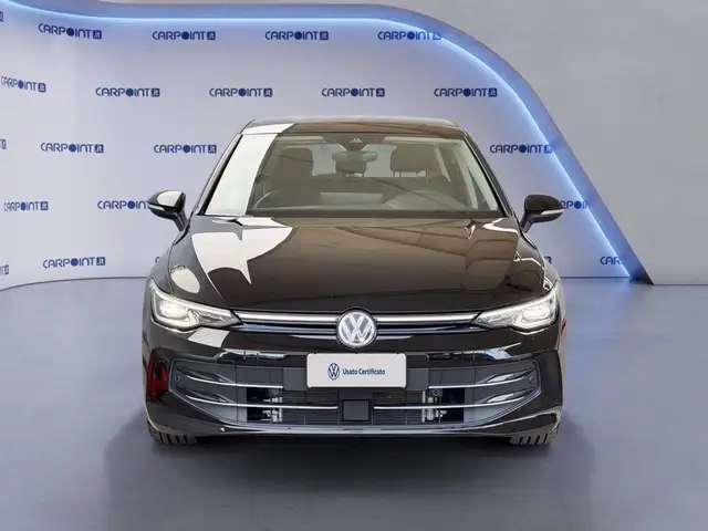 Volkswagen Golf view 3