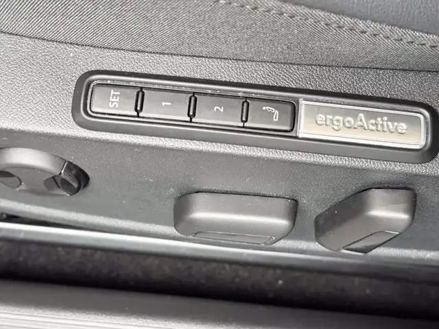 Volkswagen Golf view 21