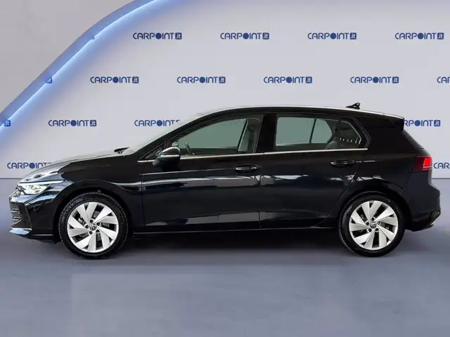 Volkswagen Golf view 4