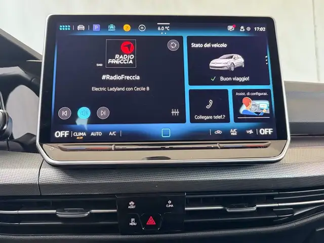 Volkswagen Golf view 25