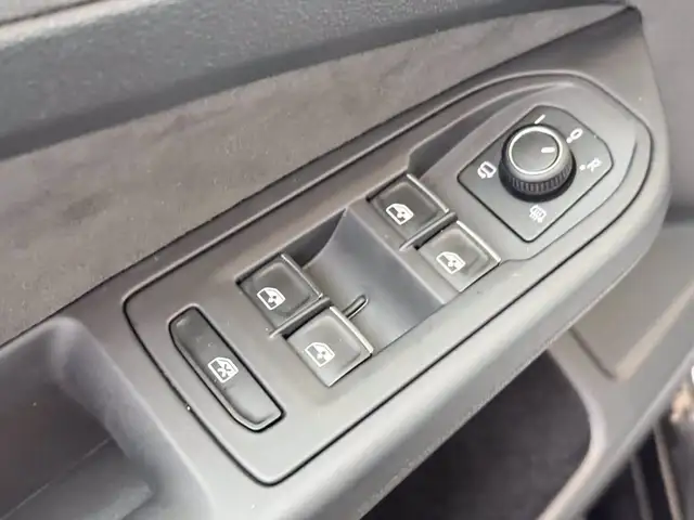 Volkswagen Golf view 20