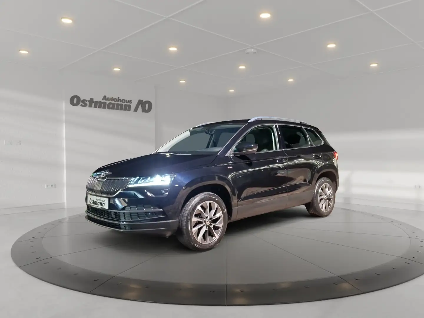 Skoda Karoq 1.5 TSI ACT Clever ACC STHZ LED 4xSHZ Noir - 1