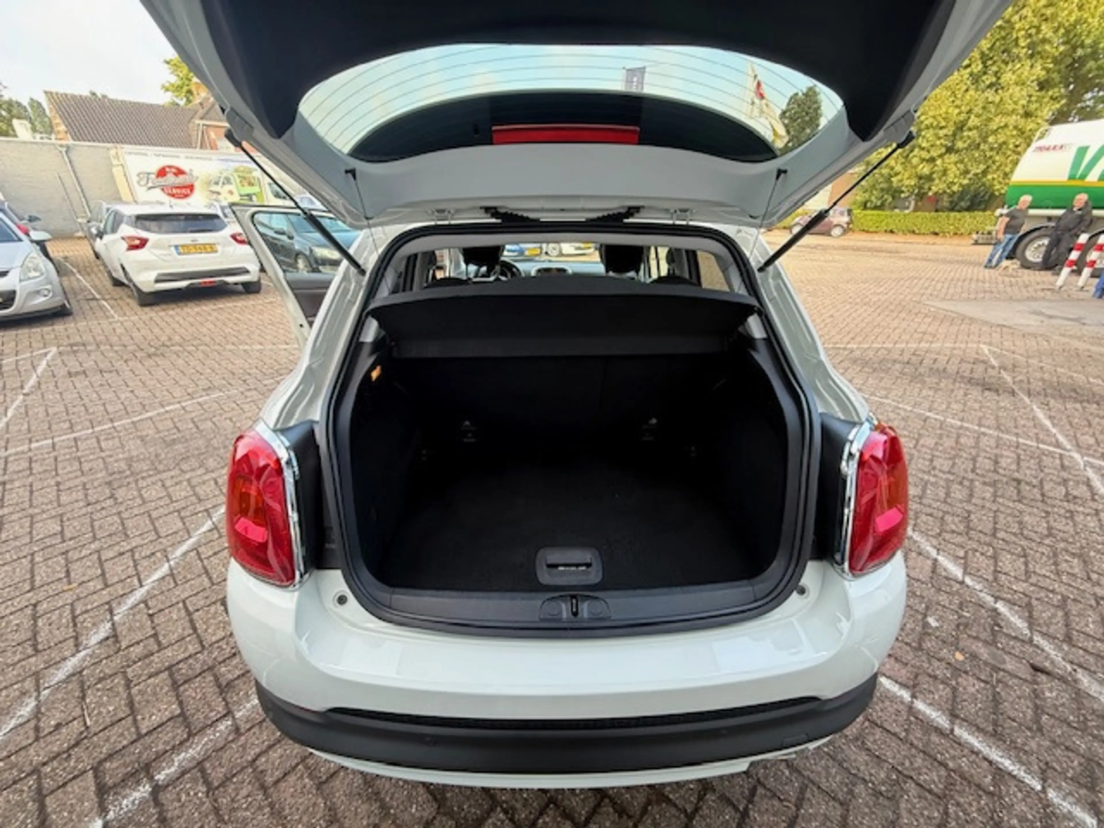 Fiat 500X 1.4 Turbo MultiAir Lounge — photo 9