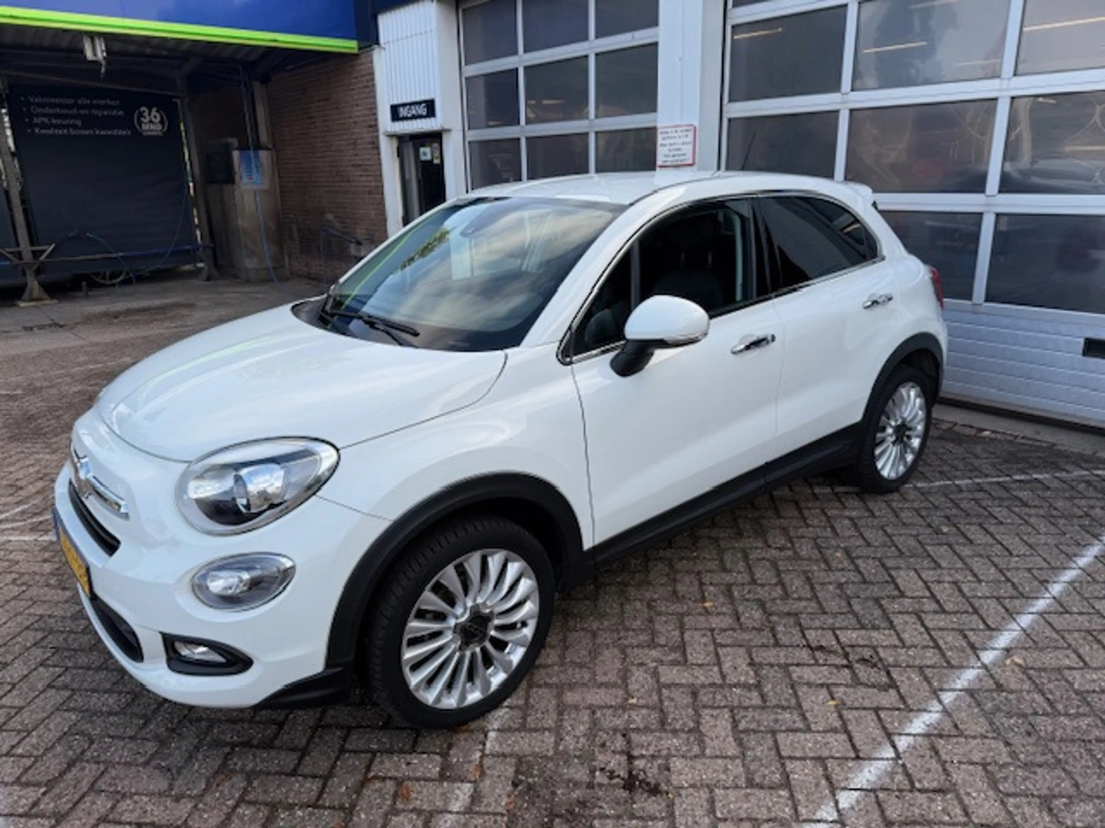 Fiat 500X 1.4 Turbo MultiAir Lounge — photo 4
