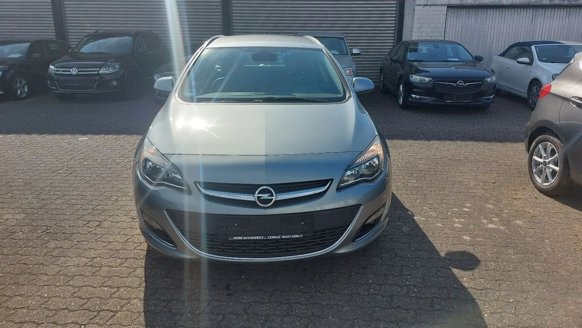 Opel Astra J Sports Tourer Exklusiv Silber - 2