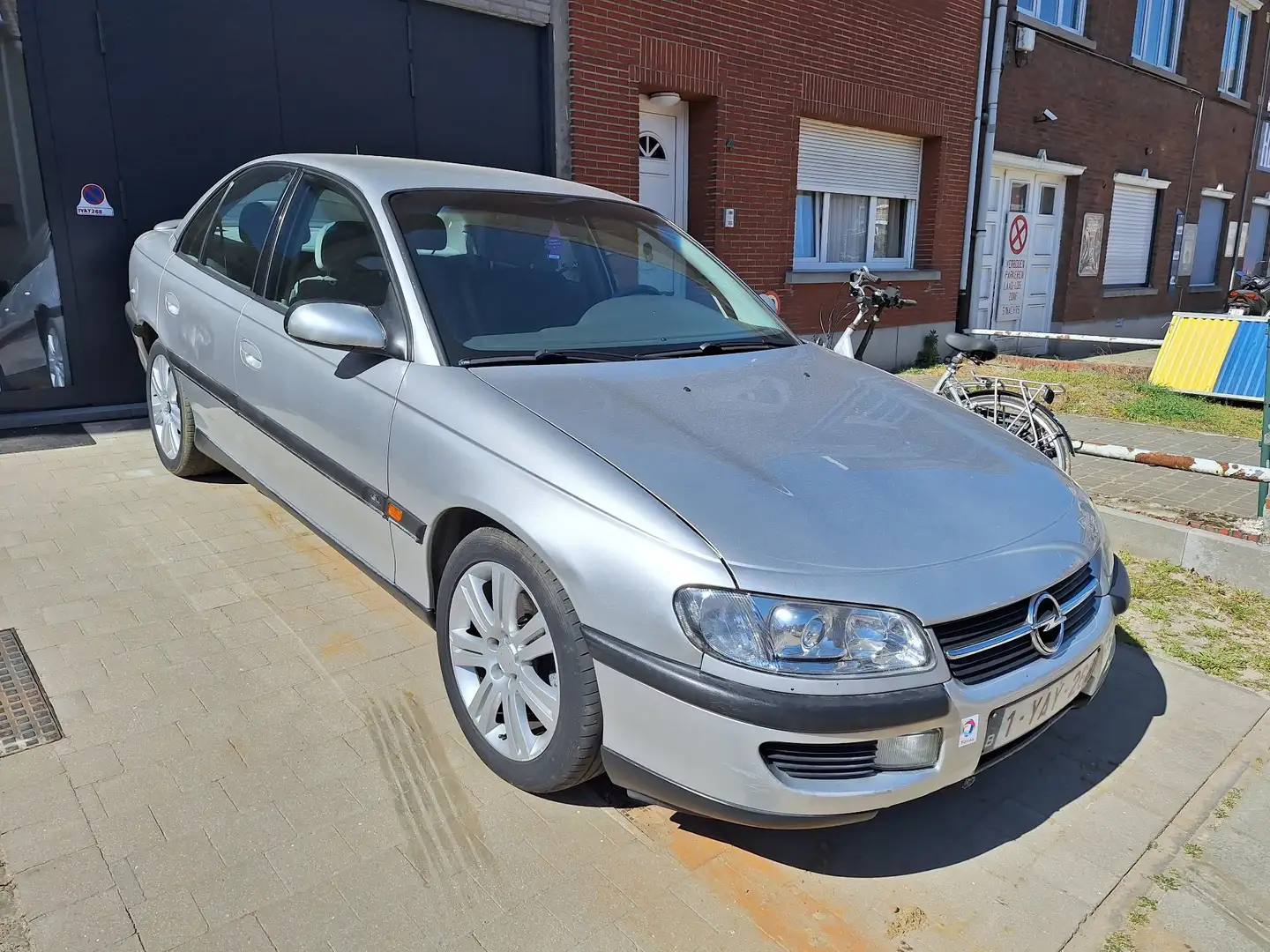 Opel Omega MV6 - 1