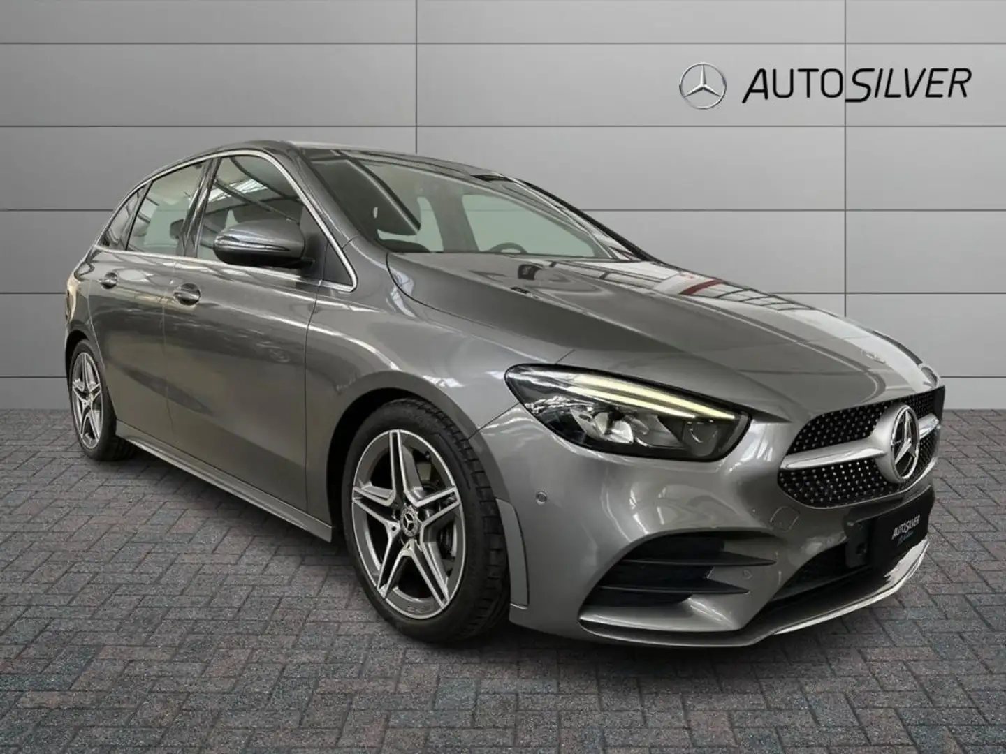 Mercedes-Benz B 180 d Automatic Premium Grigio - 1