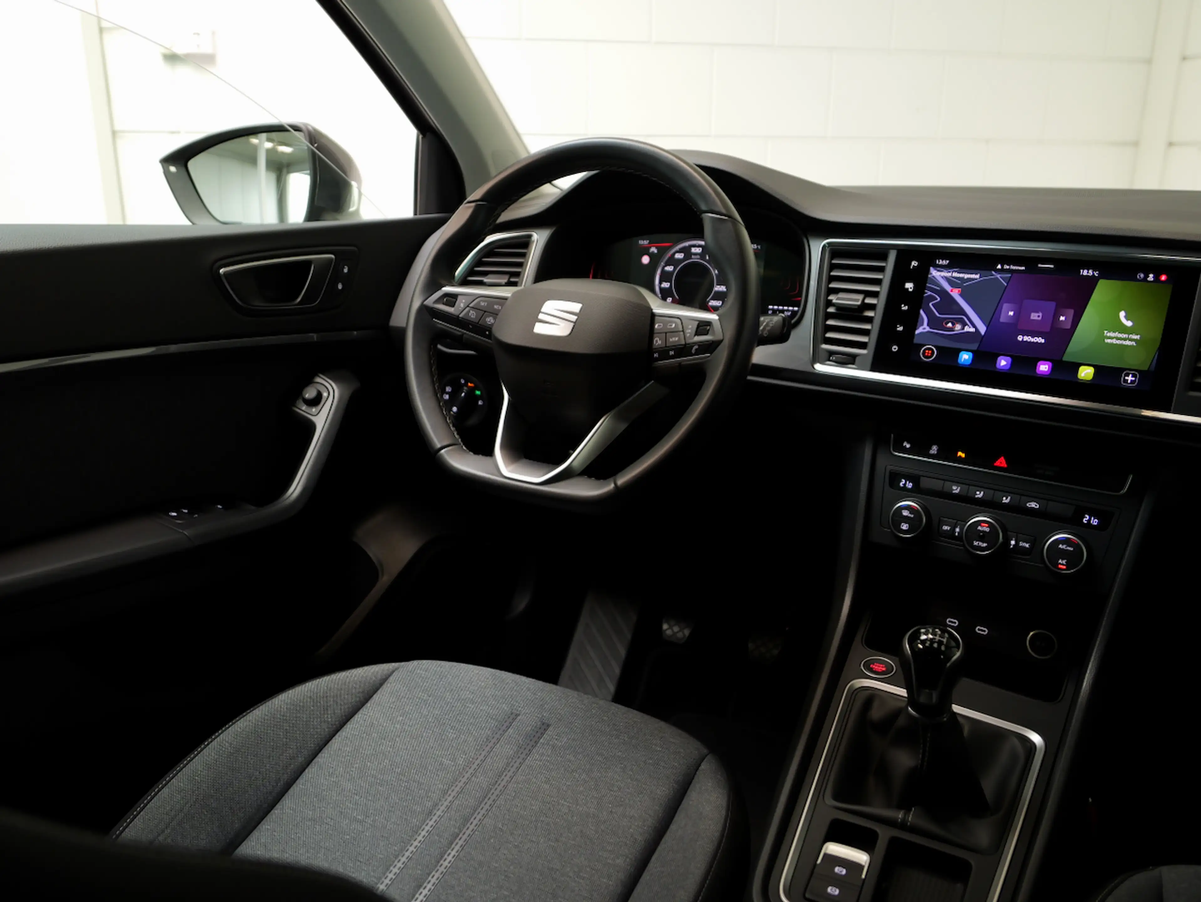SEAT Ateca 1.5 TSI Style Bus. Intense Navi/ECC/CAM/Carplay (a — photo 30