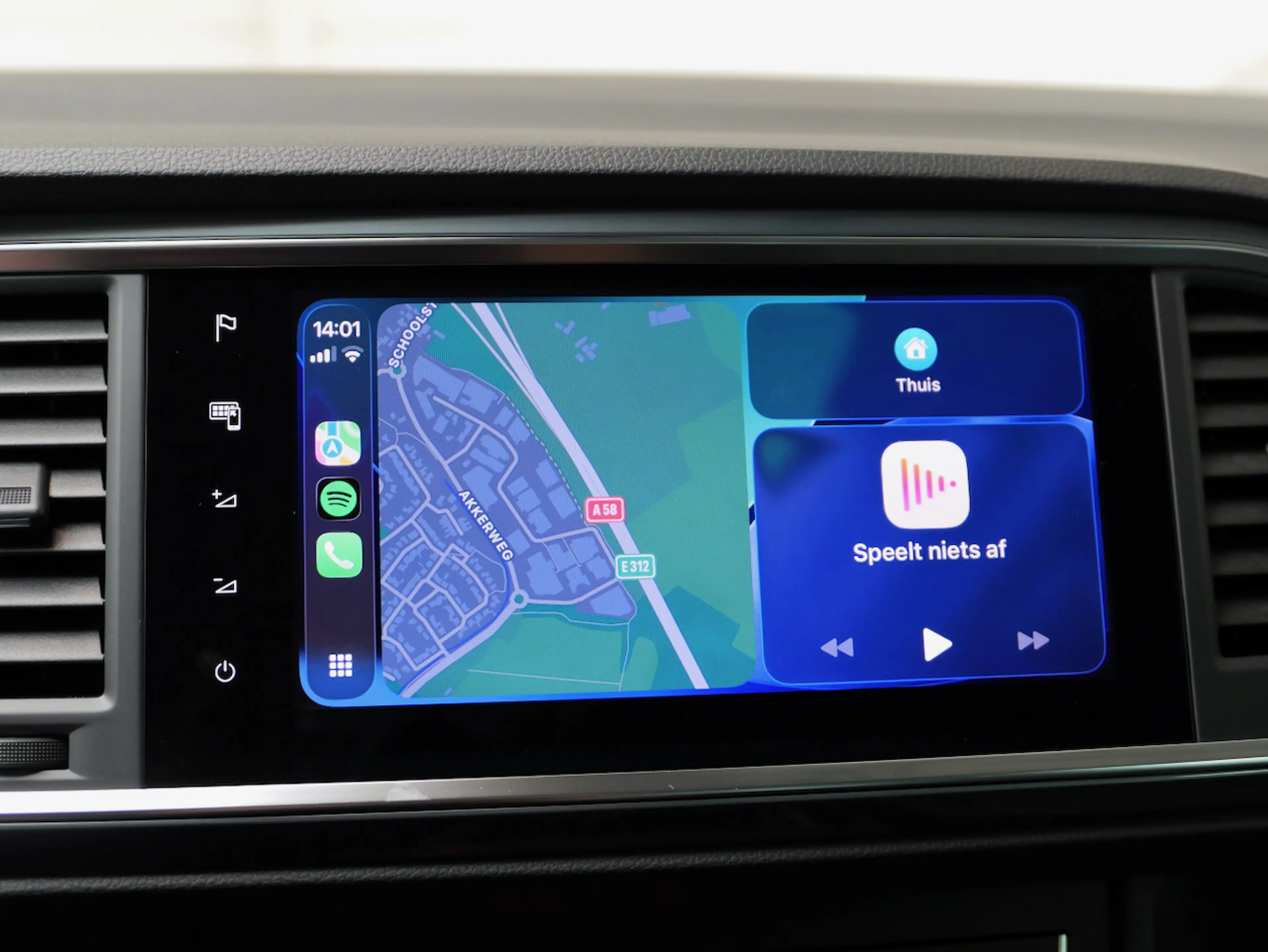 SEAT Ateca 1.5 TSI Style Bus. Intense Navi/ECC/CAM/Carplay (a — photo 28