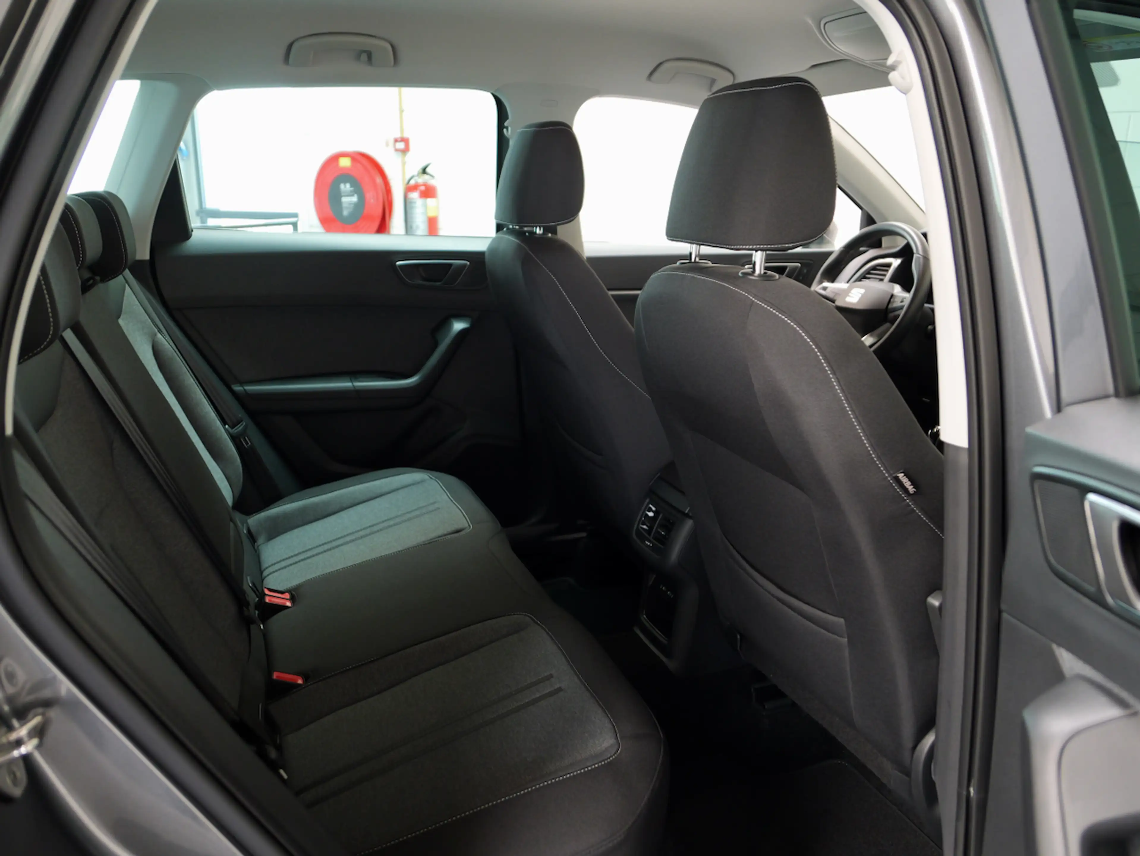 SEAT Ateca 1.5 TSI Style Bus. Intense Navi/ECC/CAM/Carplay (a — photo 17