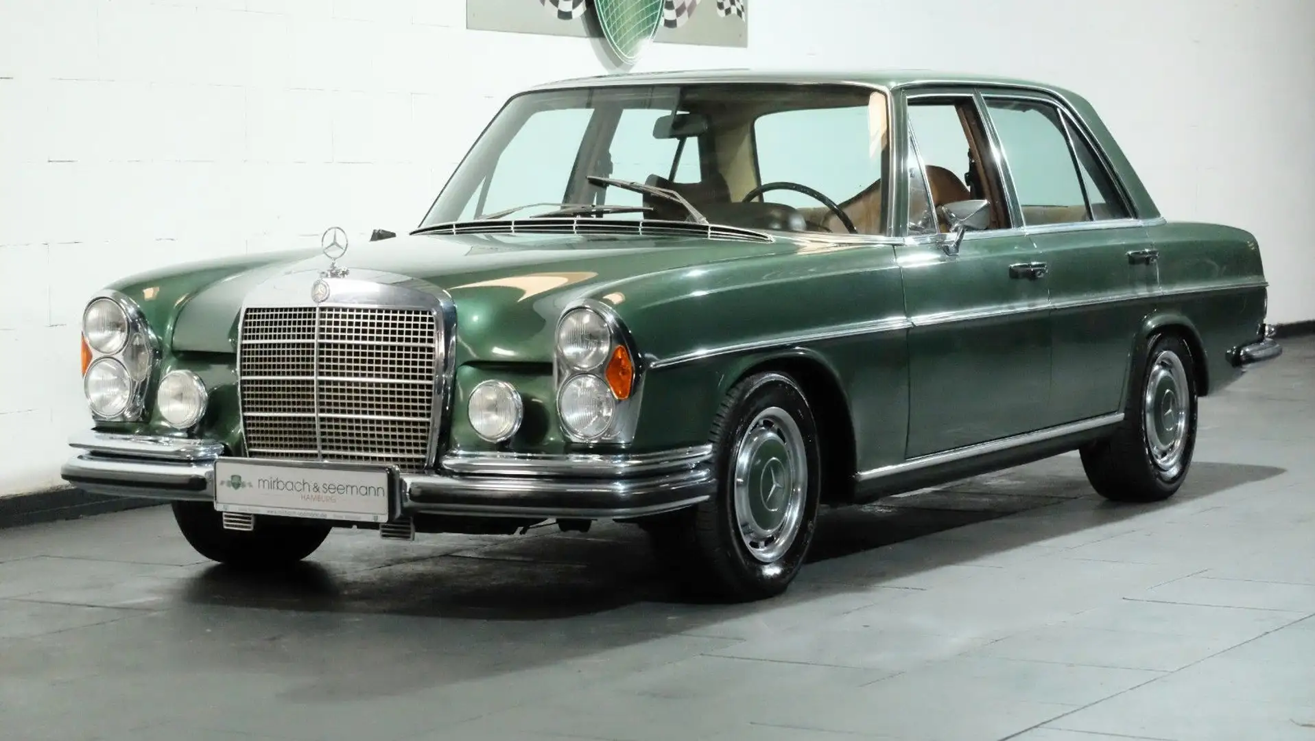 Mercedes-Benz 280 SE 5.0 Kraftpaket mit V8 Kompressor Grün - 2