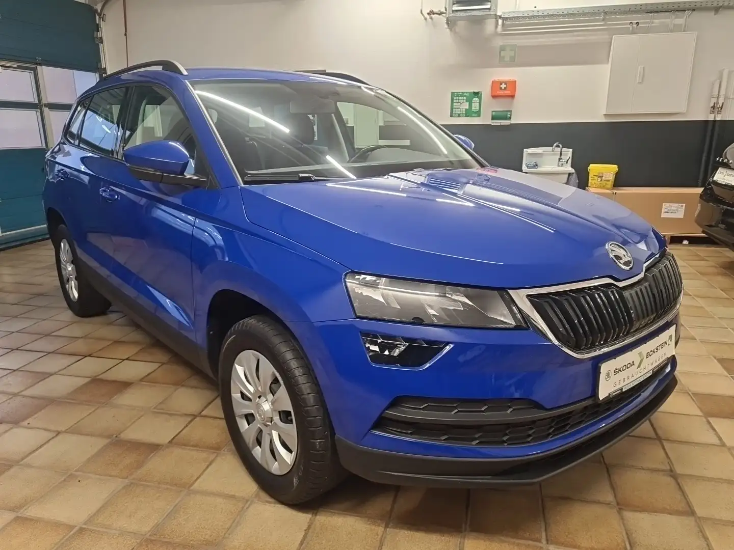 Skoda Karoq Active 1.0 TSI + WInterpaket+PDC Bleu - 1