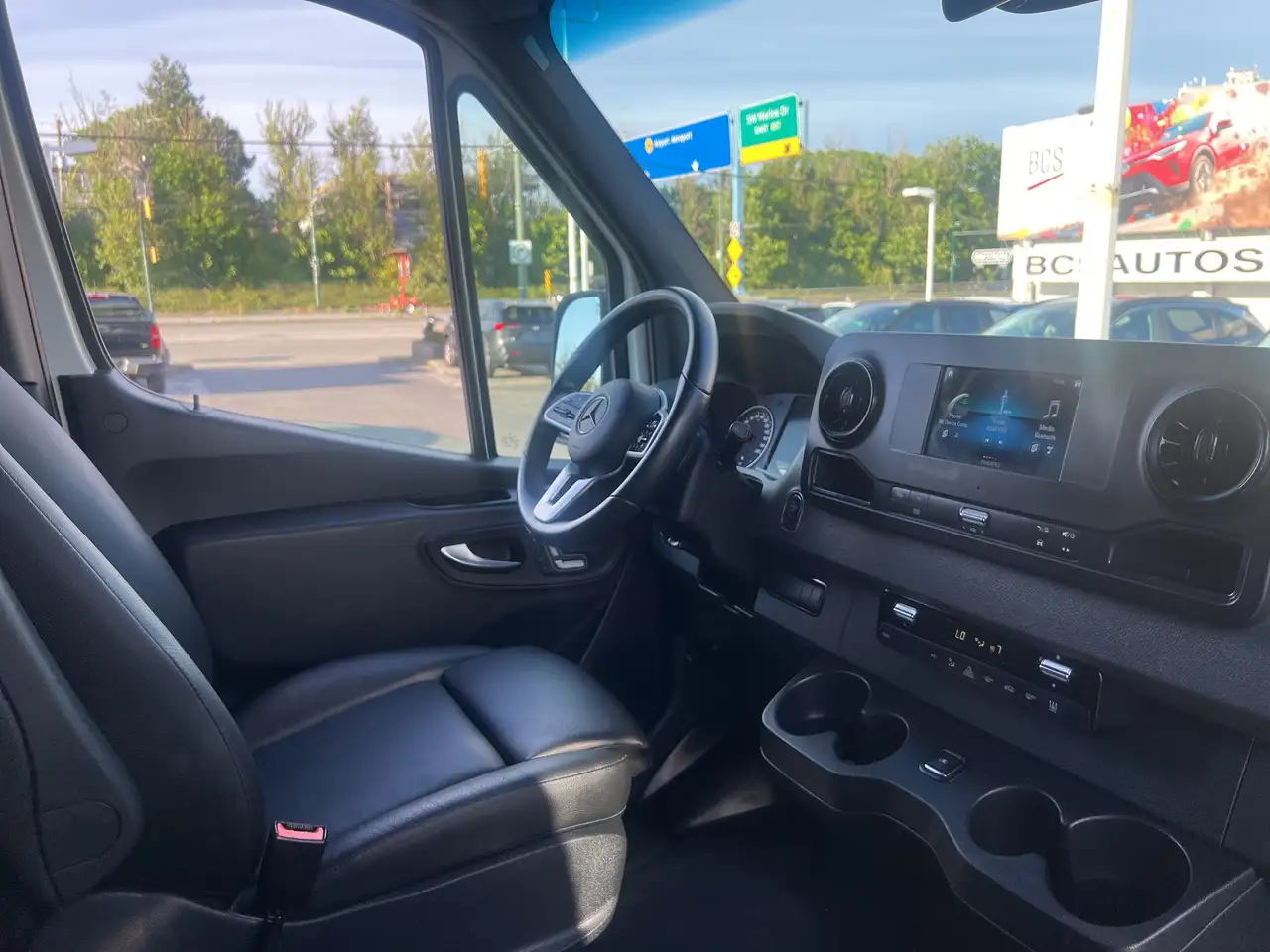 Mercedes-Benz Sprinter снимка Mercedes-Benz Sprinter