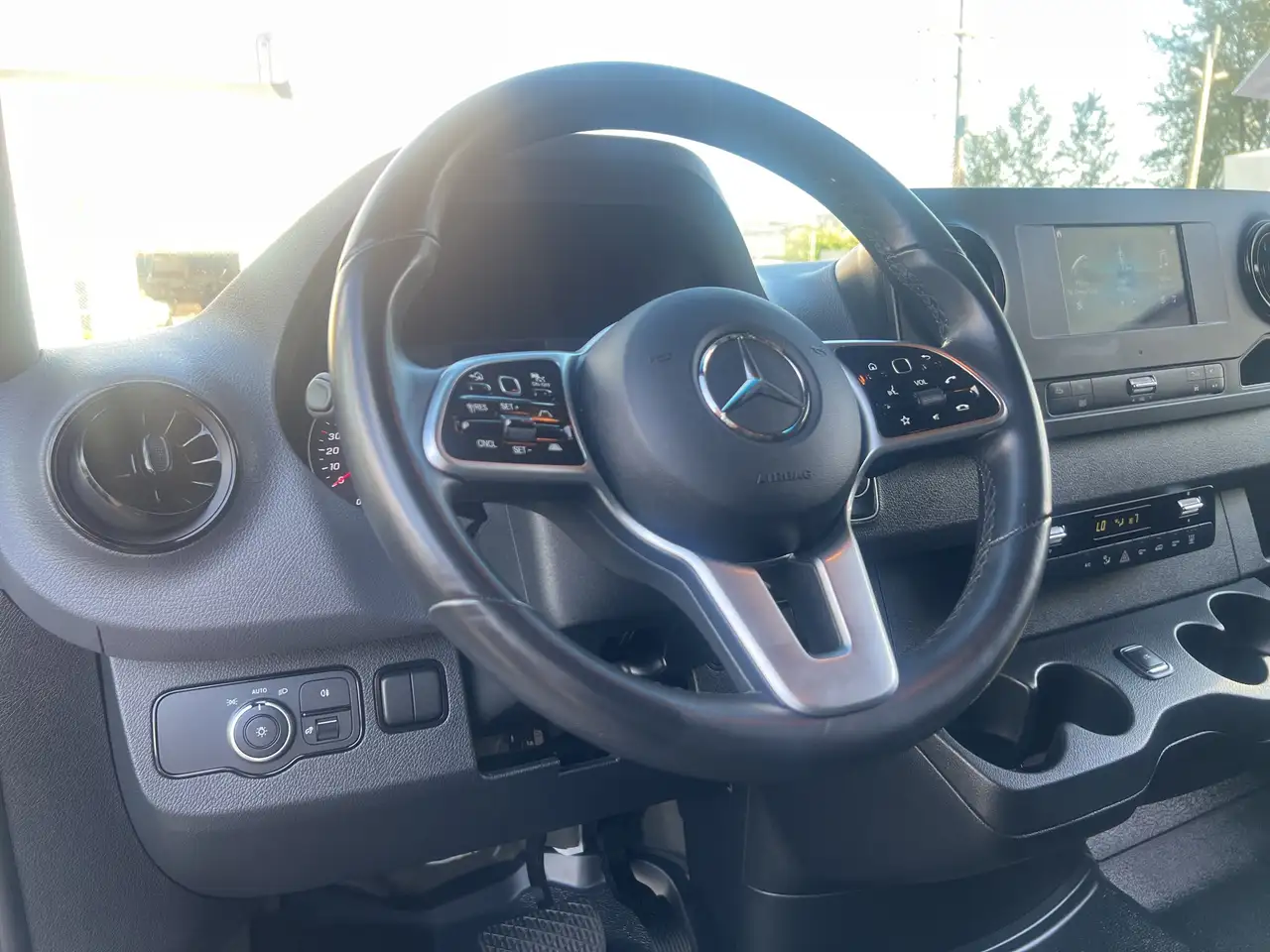 Mercedes-Benz Sprinter снимка Mercedes-Benz Sprinter
