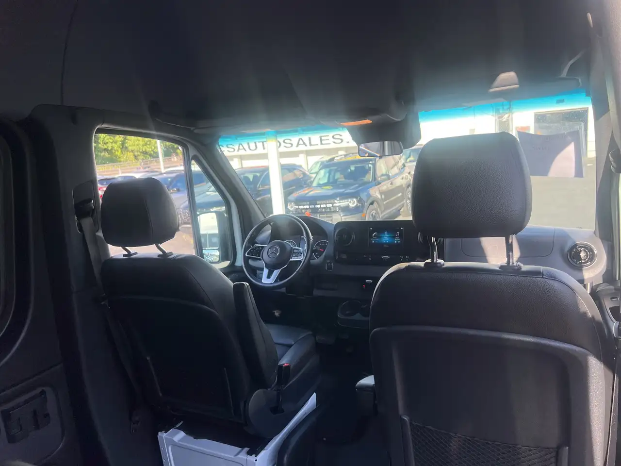 Mercedes-Benz Sprinter снимка Mercedes-Benz Sprinter