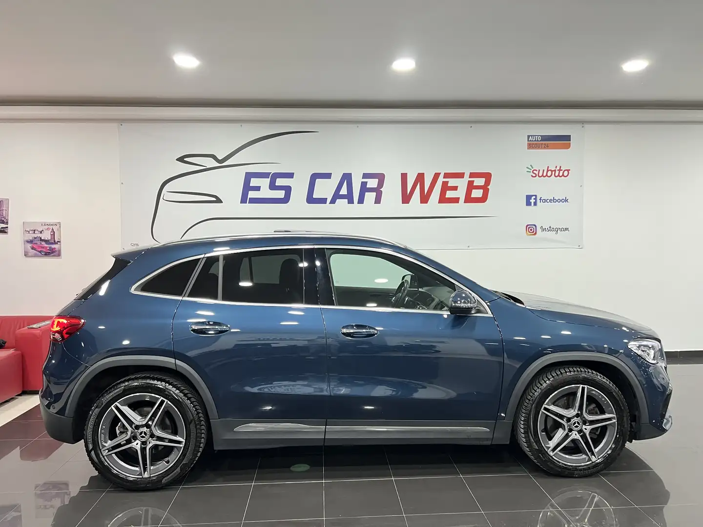 Mercedes-Benz GLA 200 d Premium AMG auto 150 cv Blauw - 2