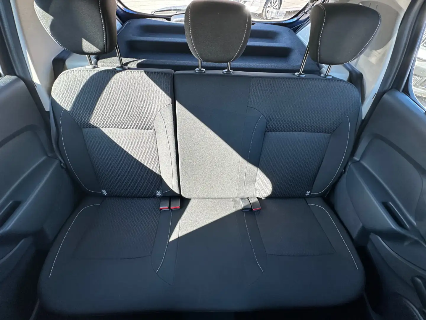 Dacia Sandero TCe 90 Lauréate CLIM - 2