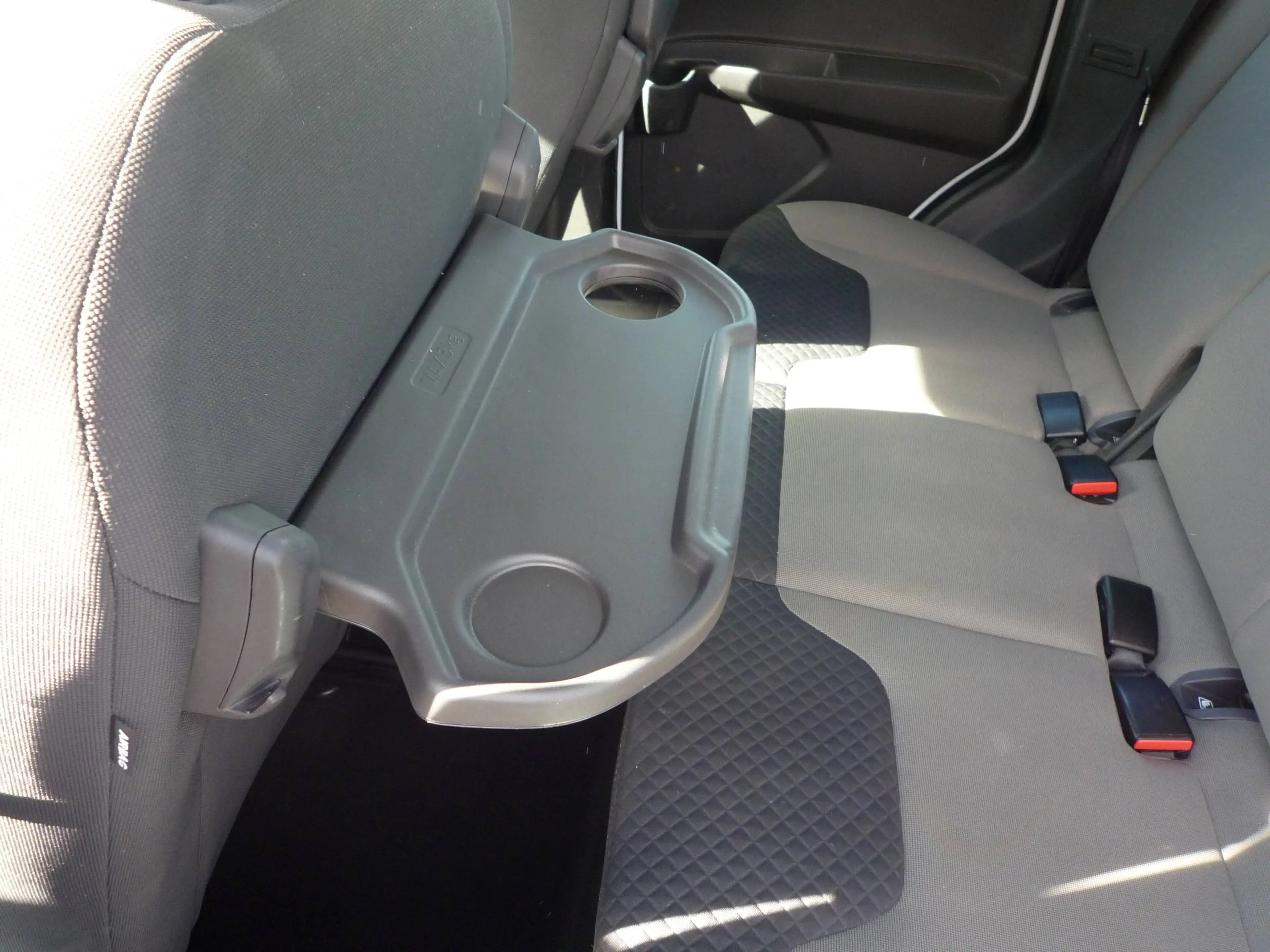 Ford Tourneo Courier TÜV NEU*Zahnriemen NEU*5 Sitzer*Sommer+Winterreifen — photo 11
