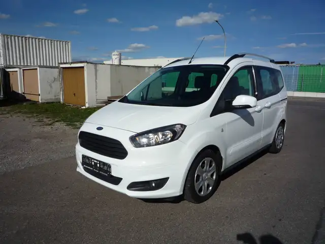 Ford Tourneo Courier TÜV NEU*Zahnriemen NEU*5 Sitzer*Sommer+Winterreifen