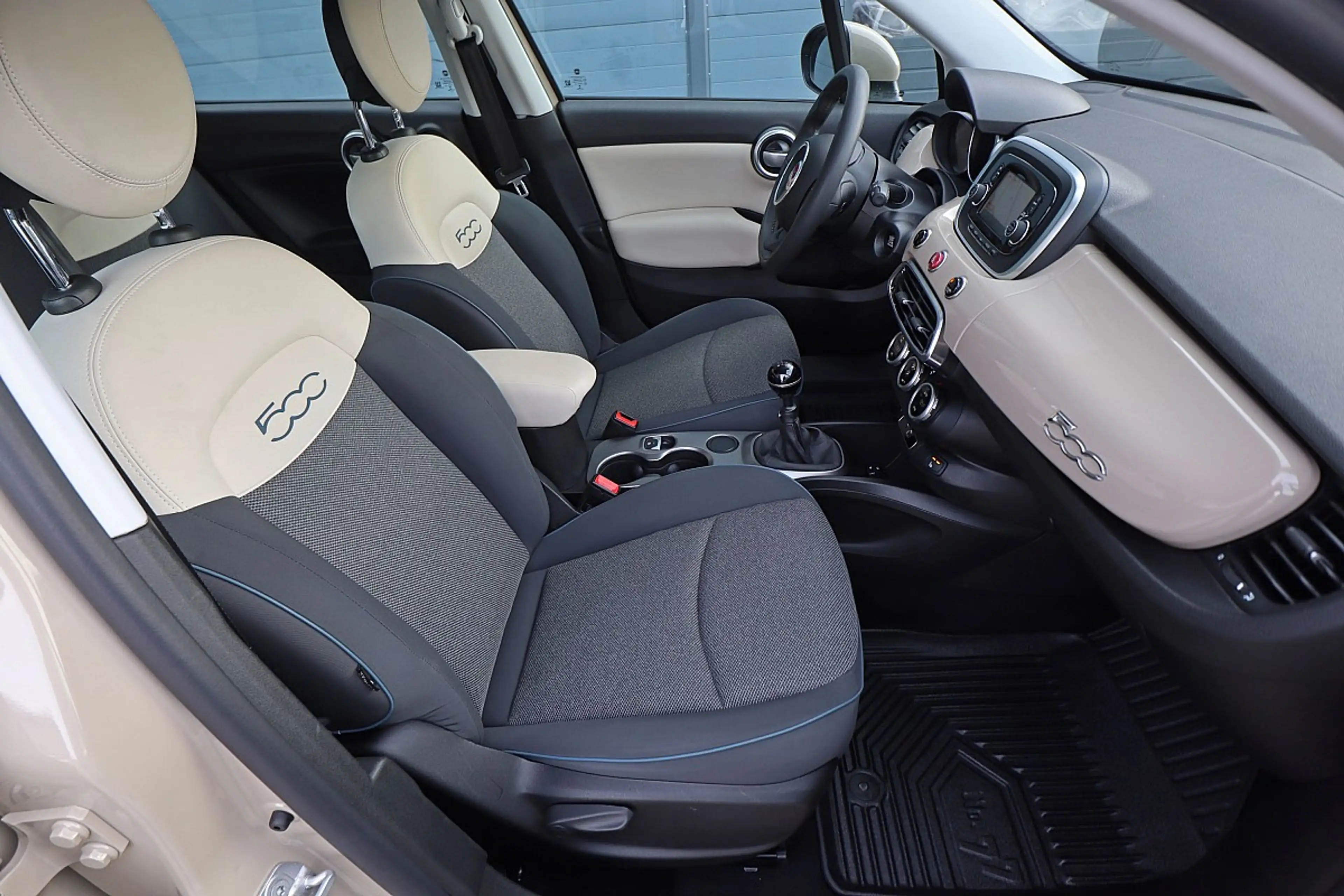 Fiat 500X 1,3 Multi-Jet II 95 City Look Pop Star Navi, Si... — photo 7