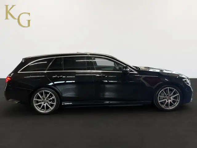 Mercedes-Benz E-Class view 8
