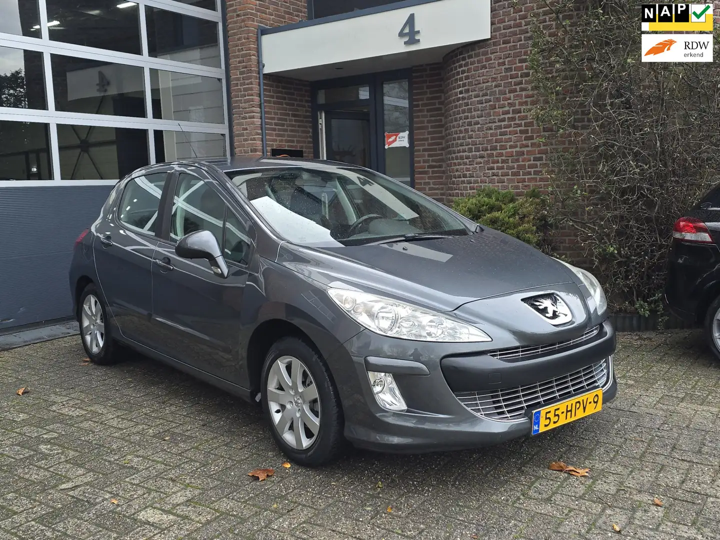 Peugeot 308 1.6 VTi Style 5DR |Nap |Apk |Trekhaak Grijs - 1