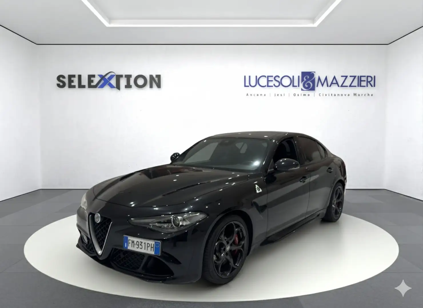 Alfa Romeo Giulia Quadrifoglio GIULIA 2.9T V6 ALFA 510HP MTX RWD QV Noir - 1