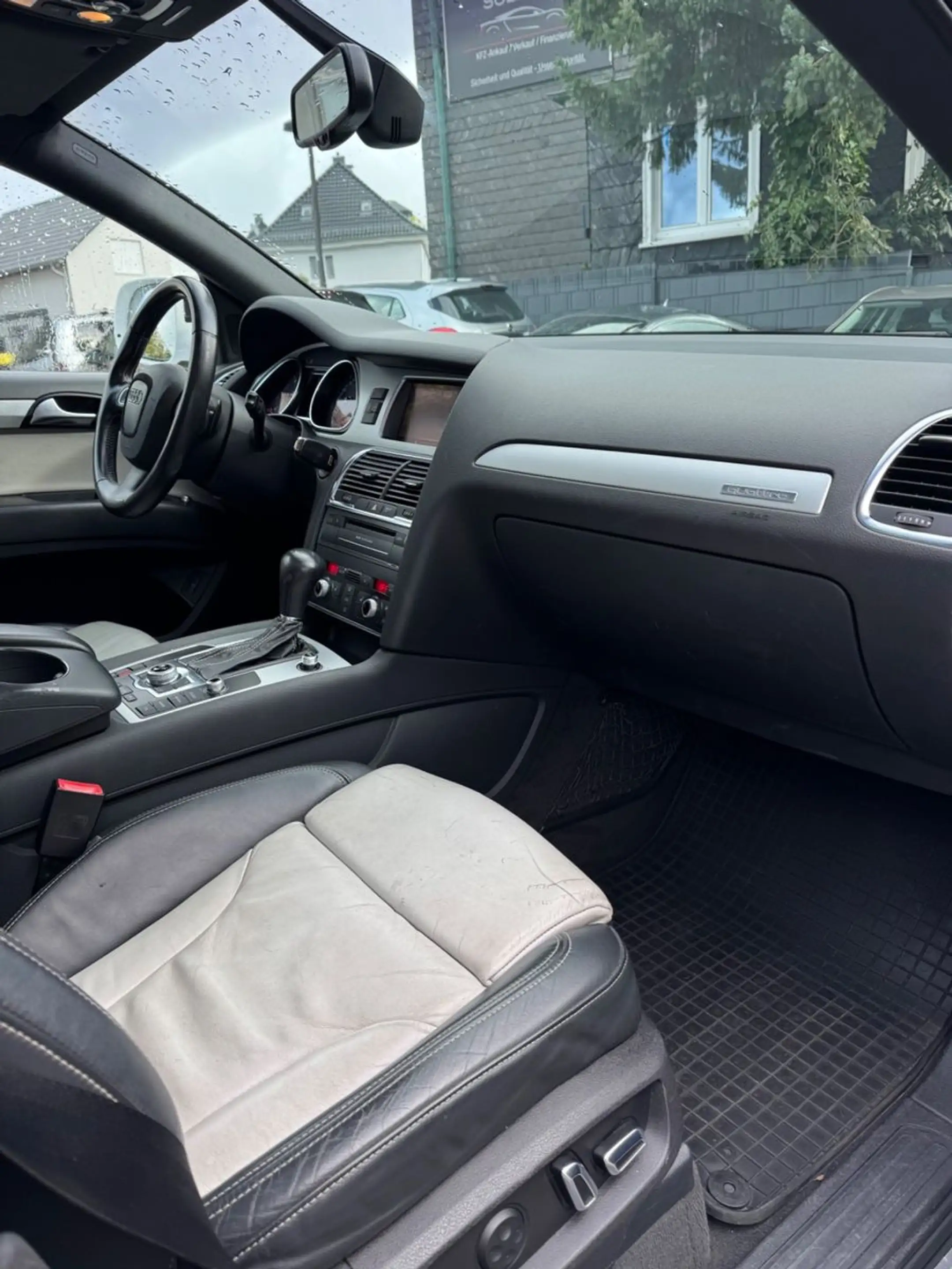 Audi Q7 3.0 TDI S-Line 7-SITZER+NAV+AHK+LUFTF+LEDER+ — photo 12