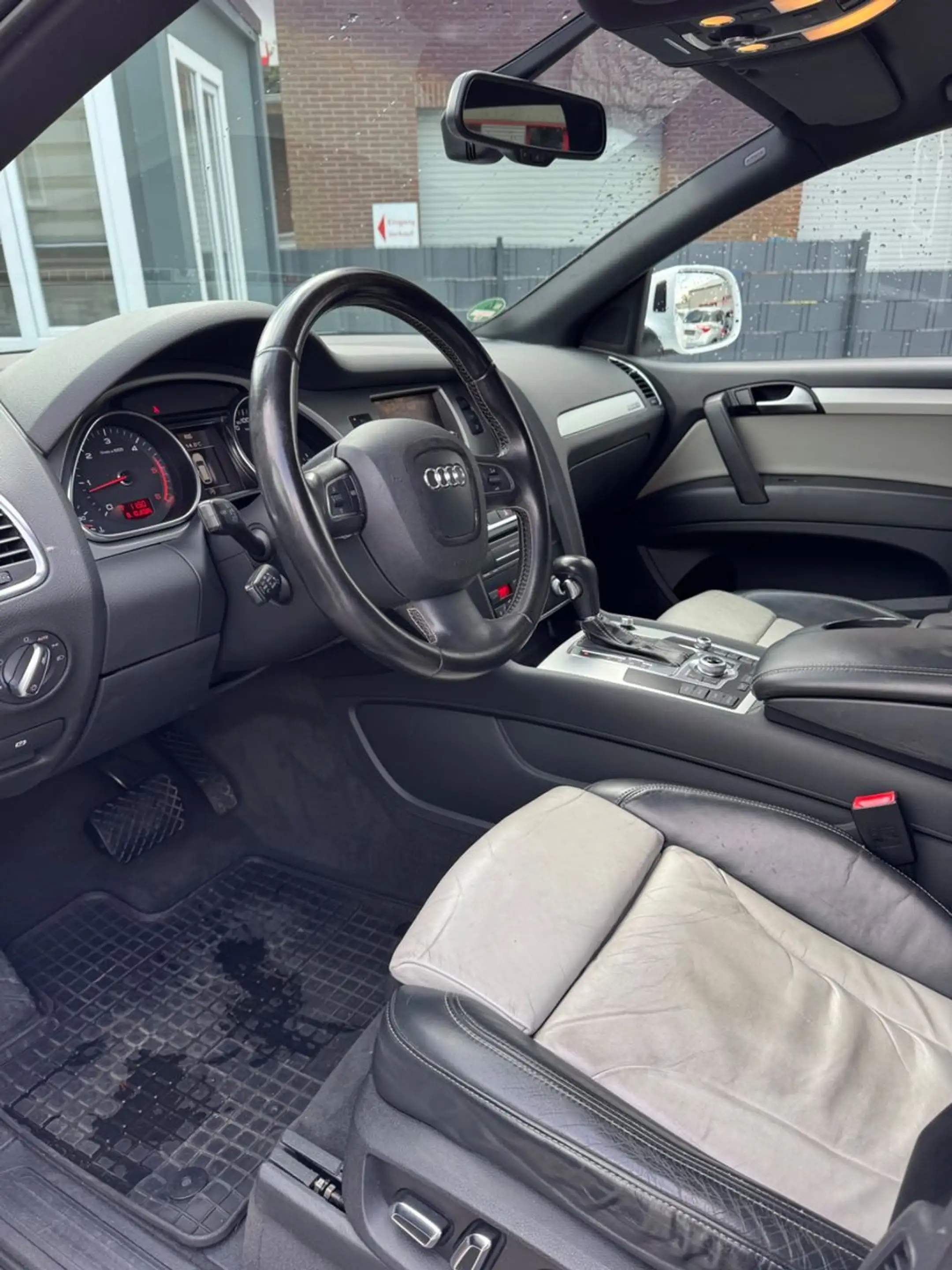 Audi Q7 3.0 TDI S-Line 7-SITZER+NAV+AHK+LUFTF+LEDER+ — photo 7