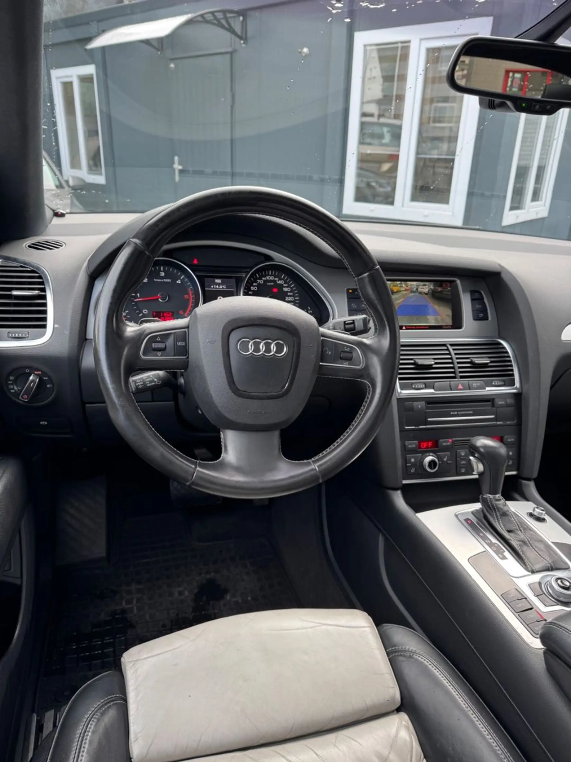 Audi Q7 3.0 TDI S-Line 7-SITZER+NAV+AHK+LUFTF+LEDER+ — photo 8