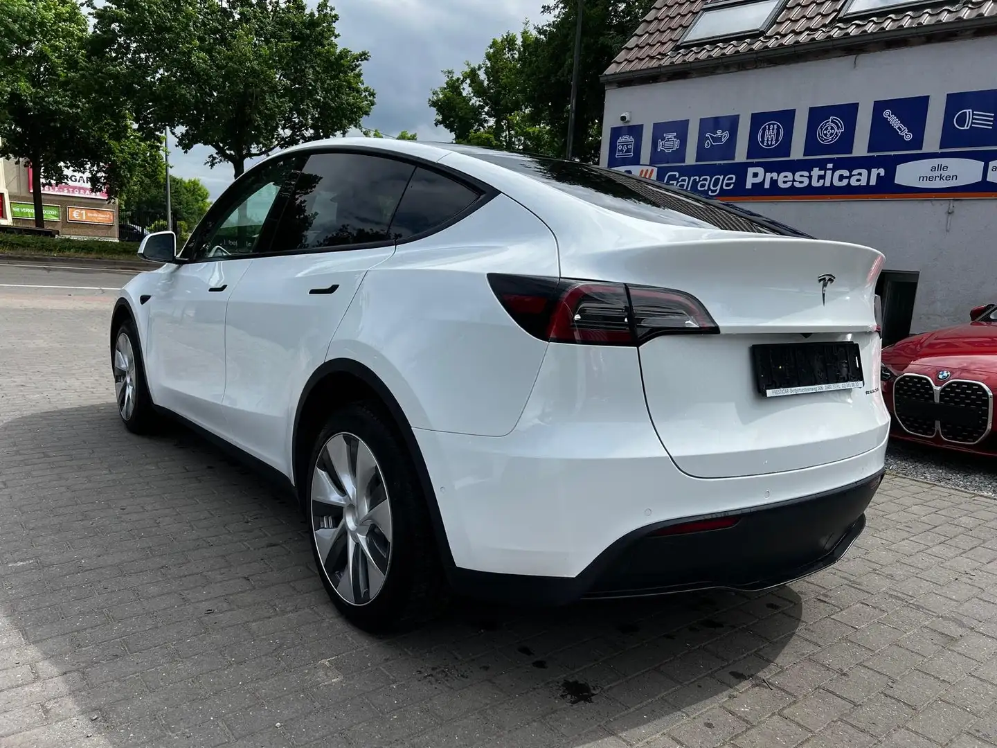 Tesla Model Y LONG RANGE DUALMOTOR AWD Wit - 2