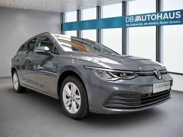 Volkswagen Golf view 2