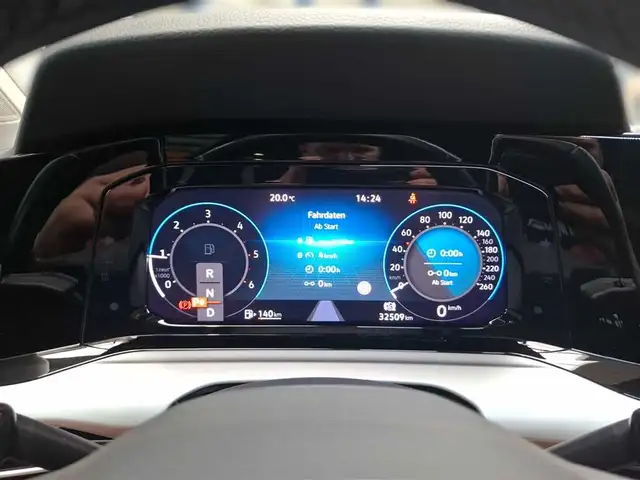 Volkswagen Golf view 10