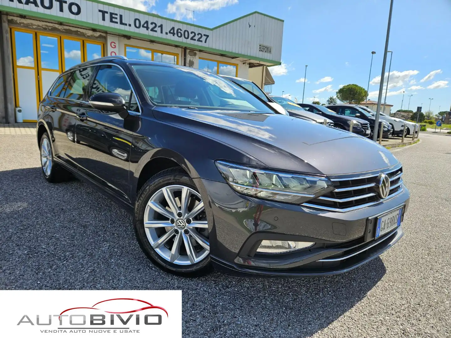 Volkswagen Passat Variant 2.0 TDI SCR EVO DSG Business Gris - 1