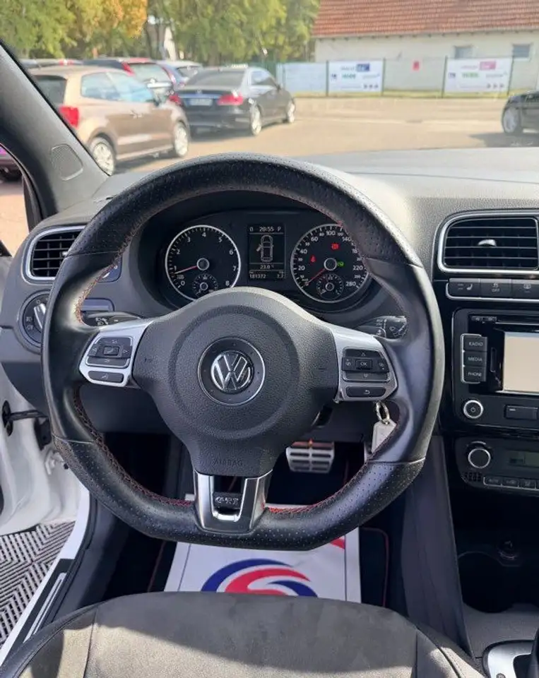 Volkswagen Polo GTI — photo 14