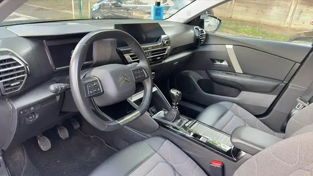 Citroen C4 view 8