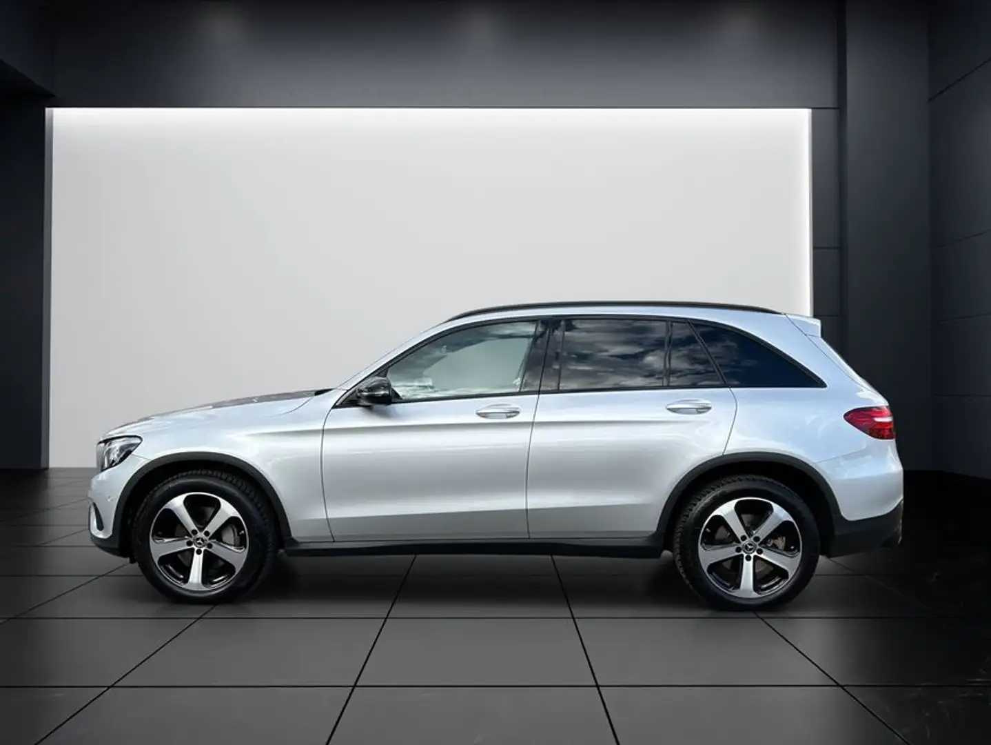 Mercedes-Benz GLC 250 GLC Argent - 2