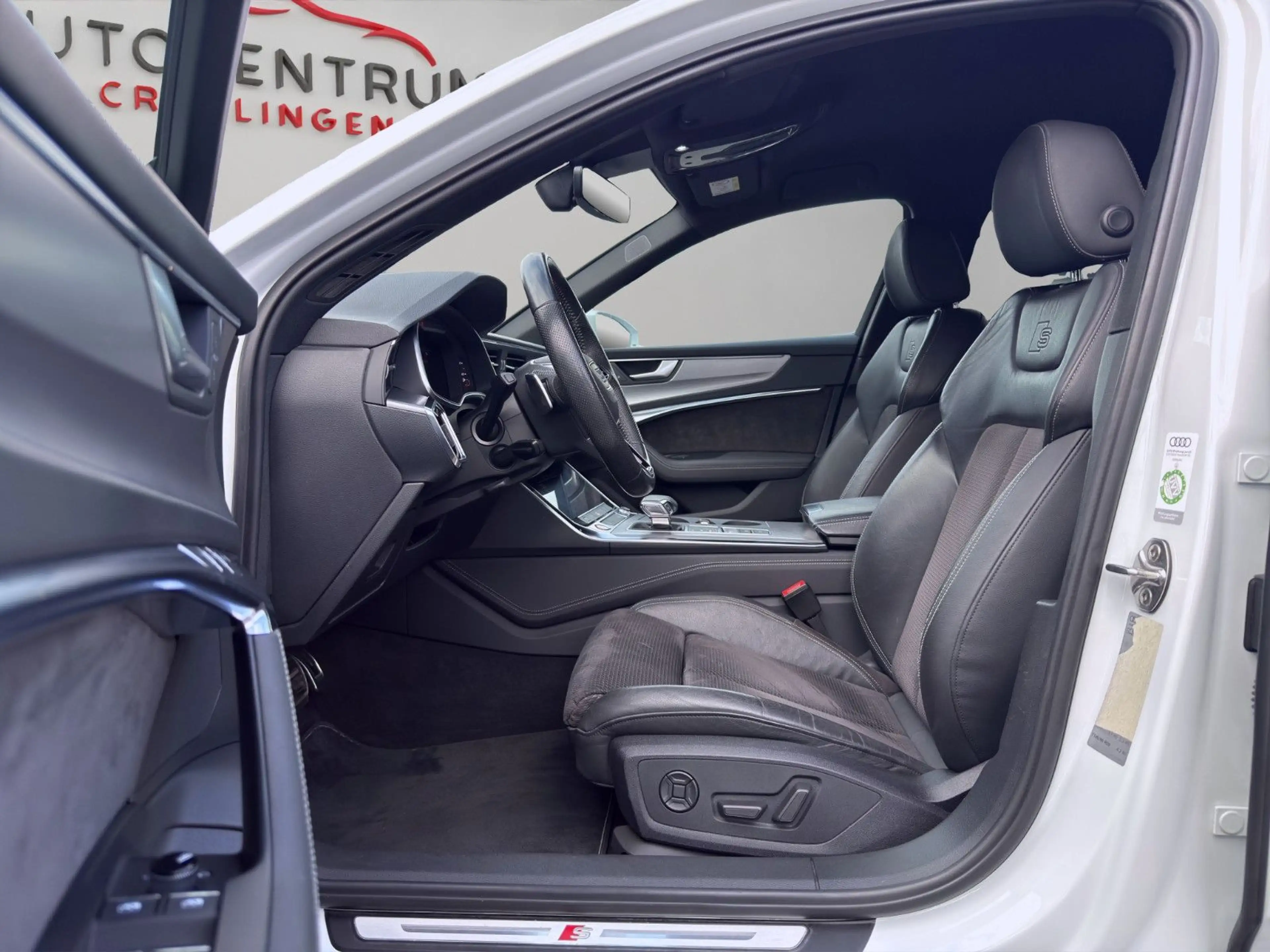 Audi S6 Avant 3.0 TDI quattro CAM NAVI LED B&O 21" — photo 9