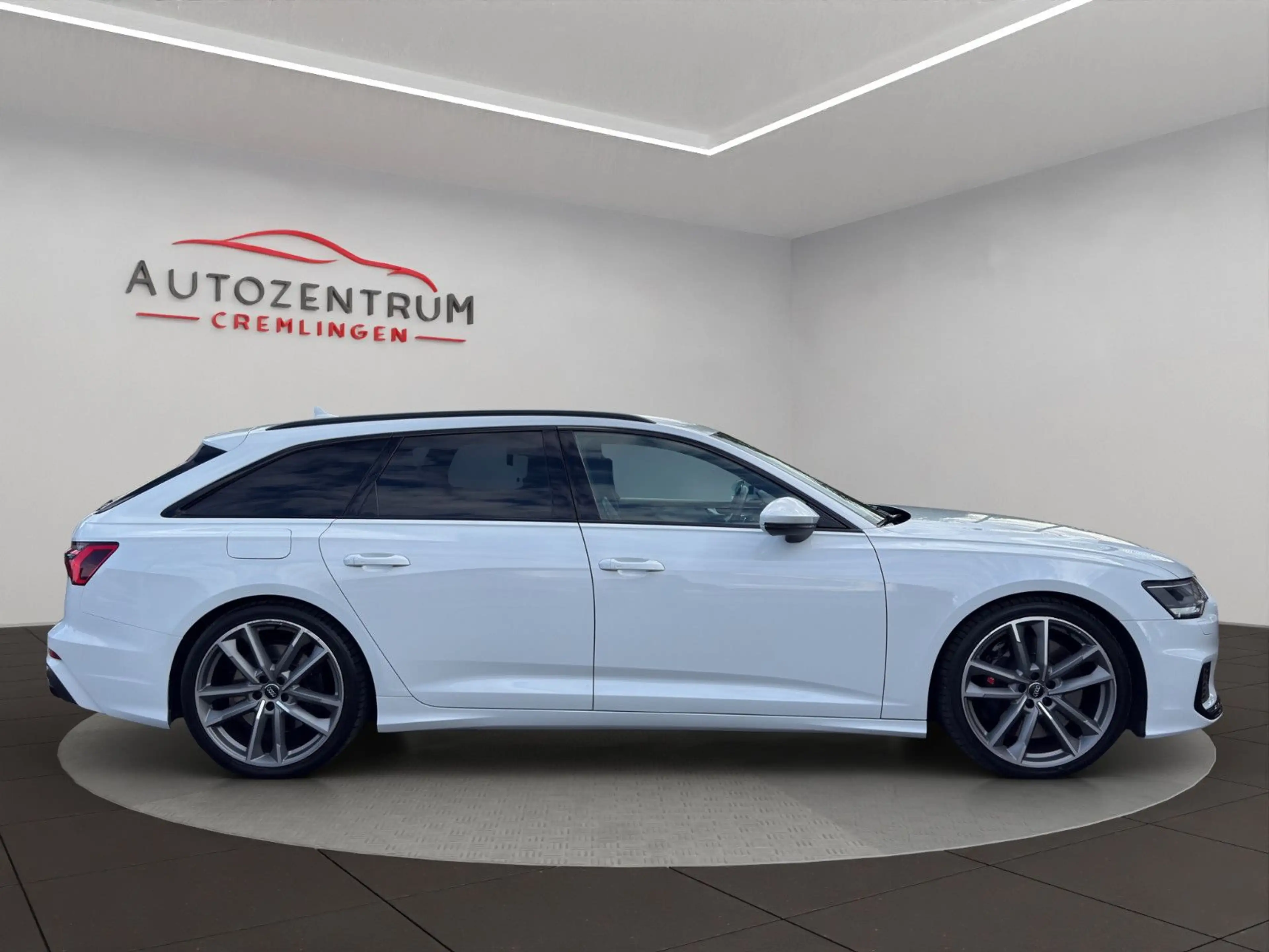 Audi S6 Avant 3.0 TDI quattro CAM NAVI LED B&O 21" — photo 4