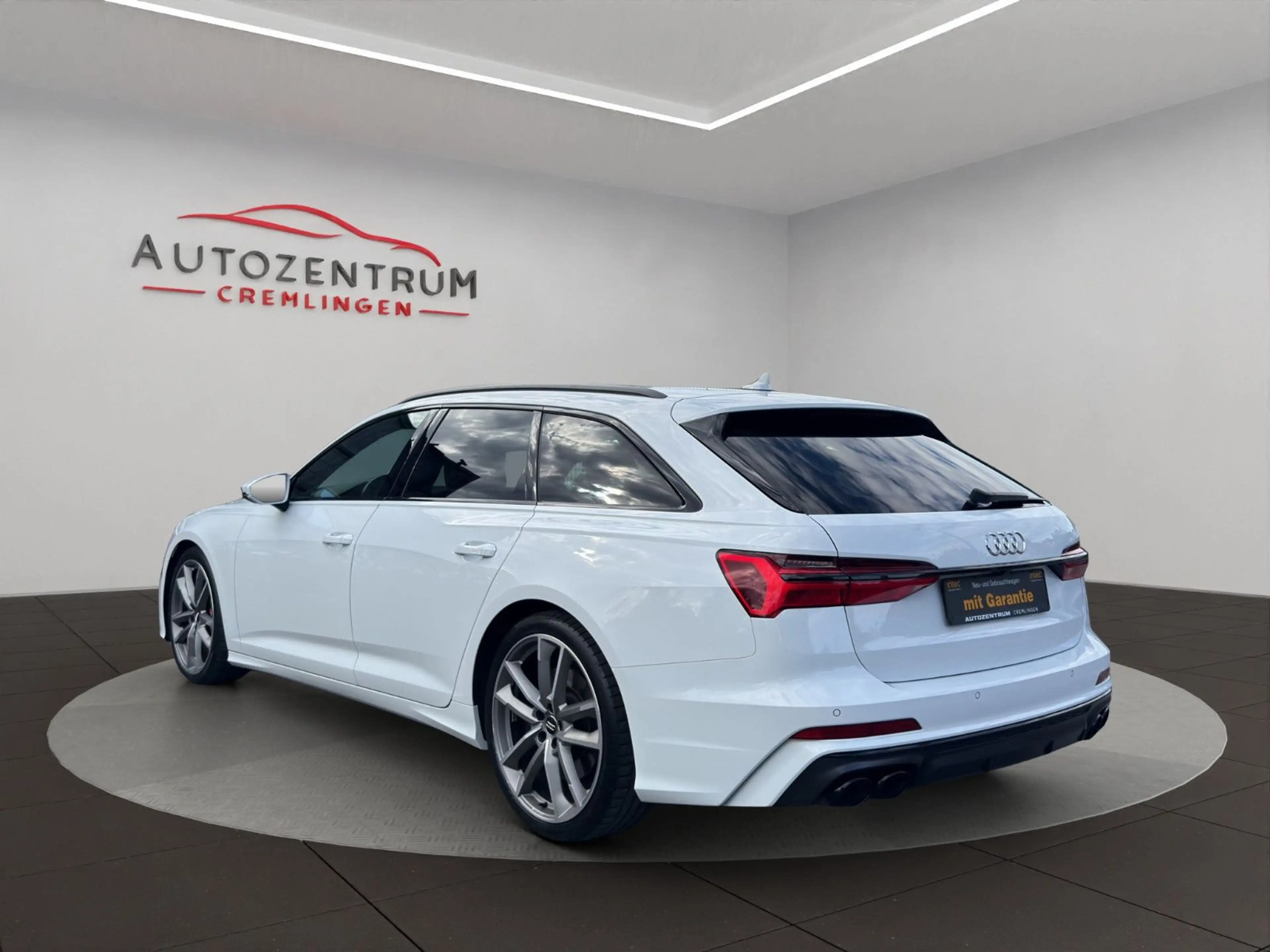 Audi S6 Avant 3.0 TDI quattro CAM NAVI LED B&O 21" — photo 7