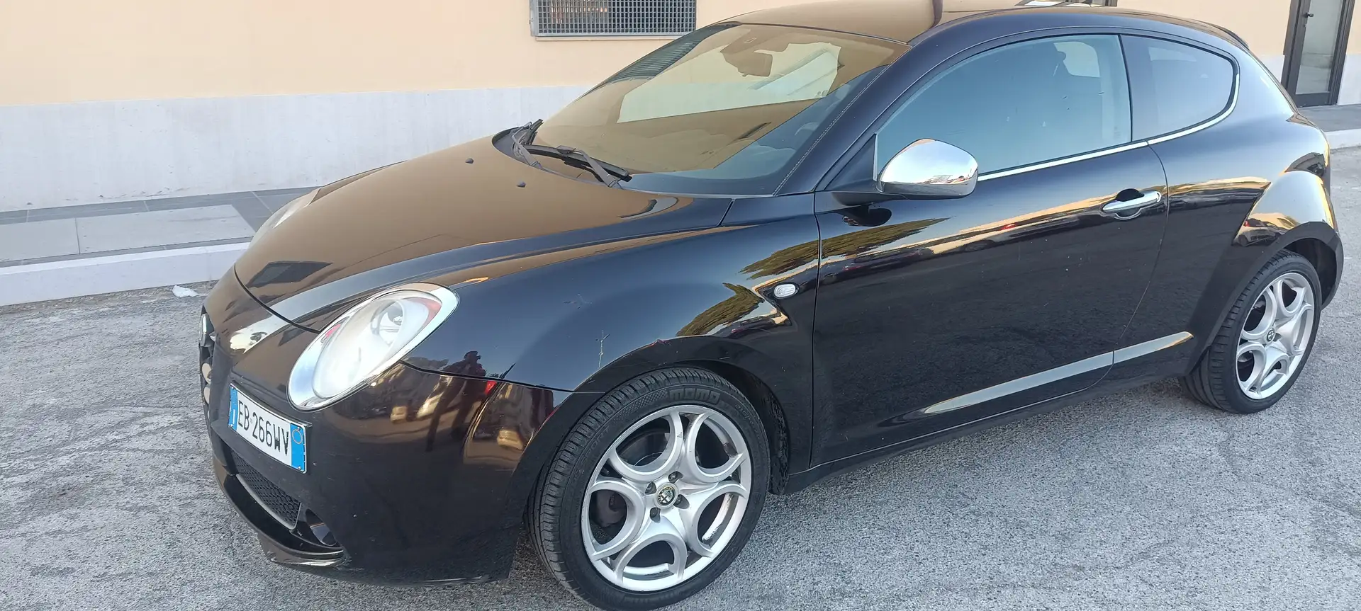 Alfa Romeo MiTo MiTo 1.4 tb Distinctive Premium Pack Gpl 120cv Negru - 1
