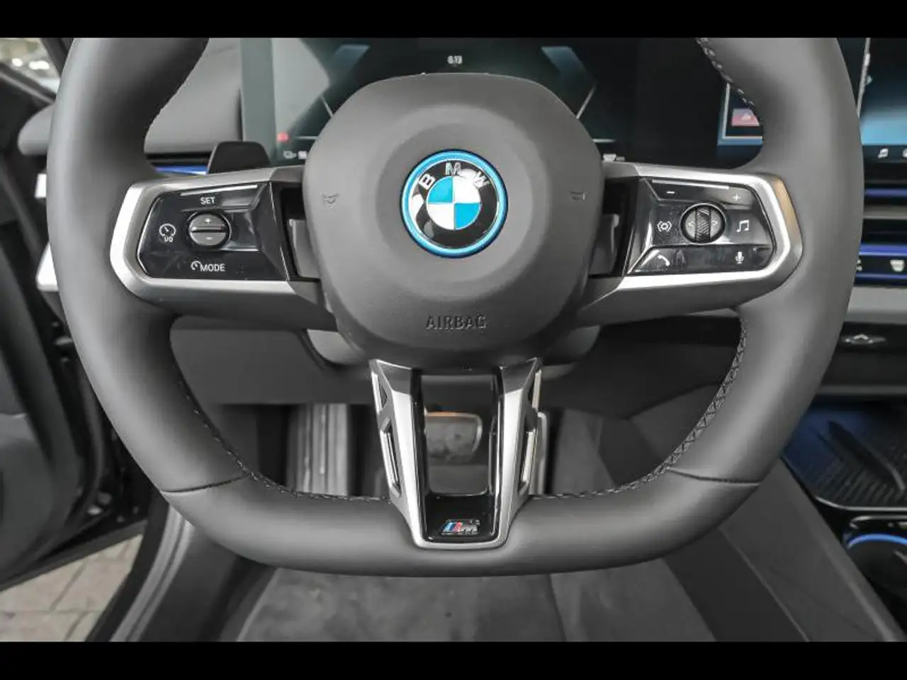 BMW i5 2026 — фото 9