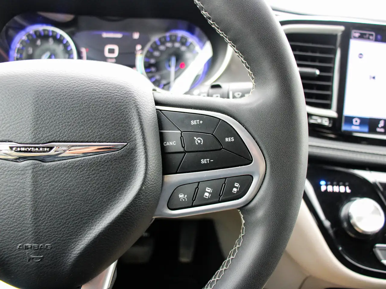 Chrysler Pacifica fotografie Chrysler Pacifica
