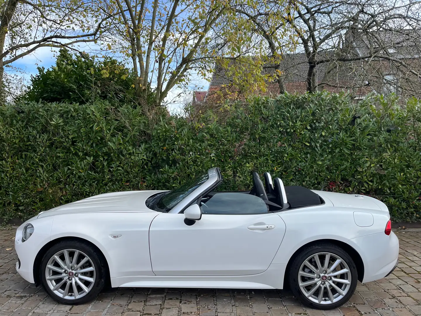 Fiat 124 Spider 124 Spider 1.4 MultiAir Білий - 2