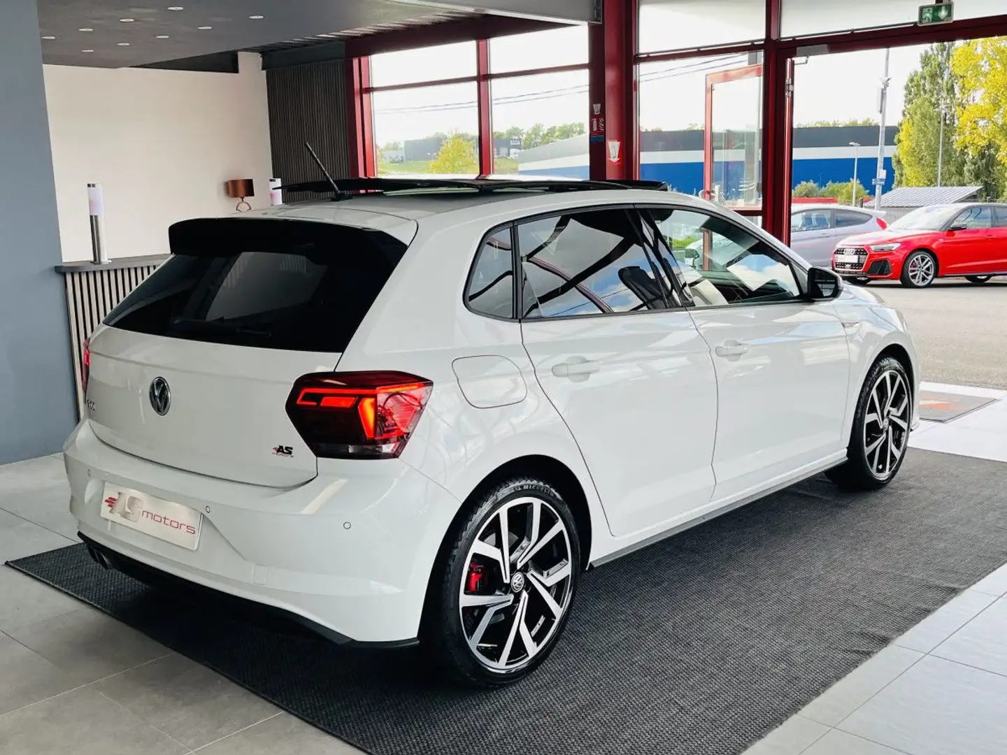 Volkswagen Polo GTI 2,0 TSI 200 DSG6 TOIT PANORAMIQUE GPS ANDROID CAMERA HIFI BEATS KEYLESS APPLE CARPLAY DMS R Blanc - 2