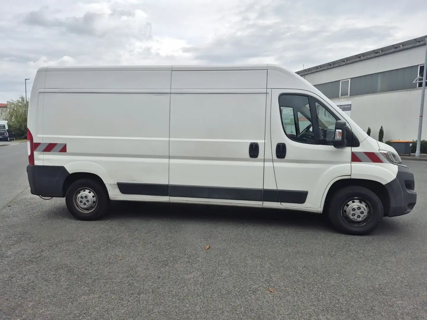 Citroen Jumper Grossraumkasten 33 L3H2 BlueHDi 130 Klima Weiß - 1
